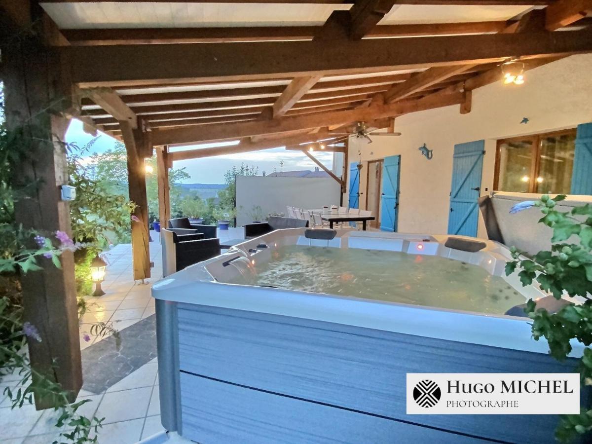 Les Volets Bleus Villa La Chapelle-aux-Bois Екстериор снимка
